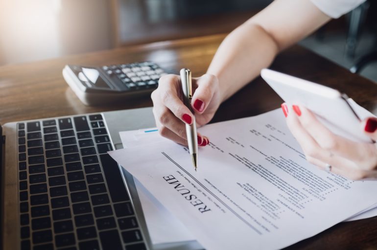 Quelles méthodes pour mettre en valeur une année d’interruption sur votre CV ?